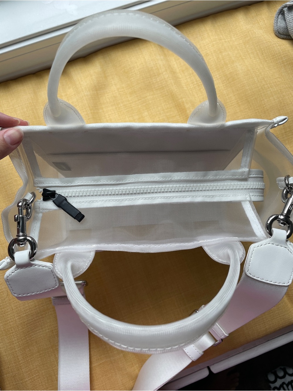 Marc Jacobs White Clear PVC 'The Tote Bag' with White Trim - Picture 9 of 13